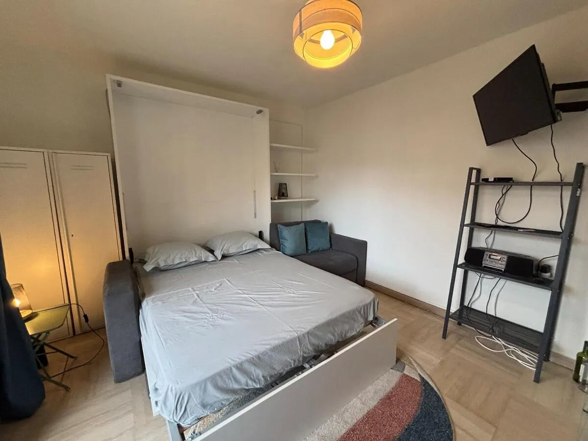 Cozy Studio Apt With Balcony Close To Garibaldi ニース 0*,
