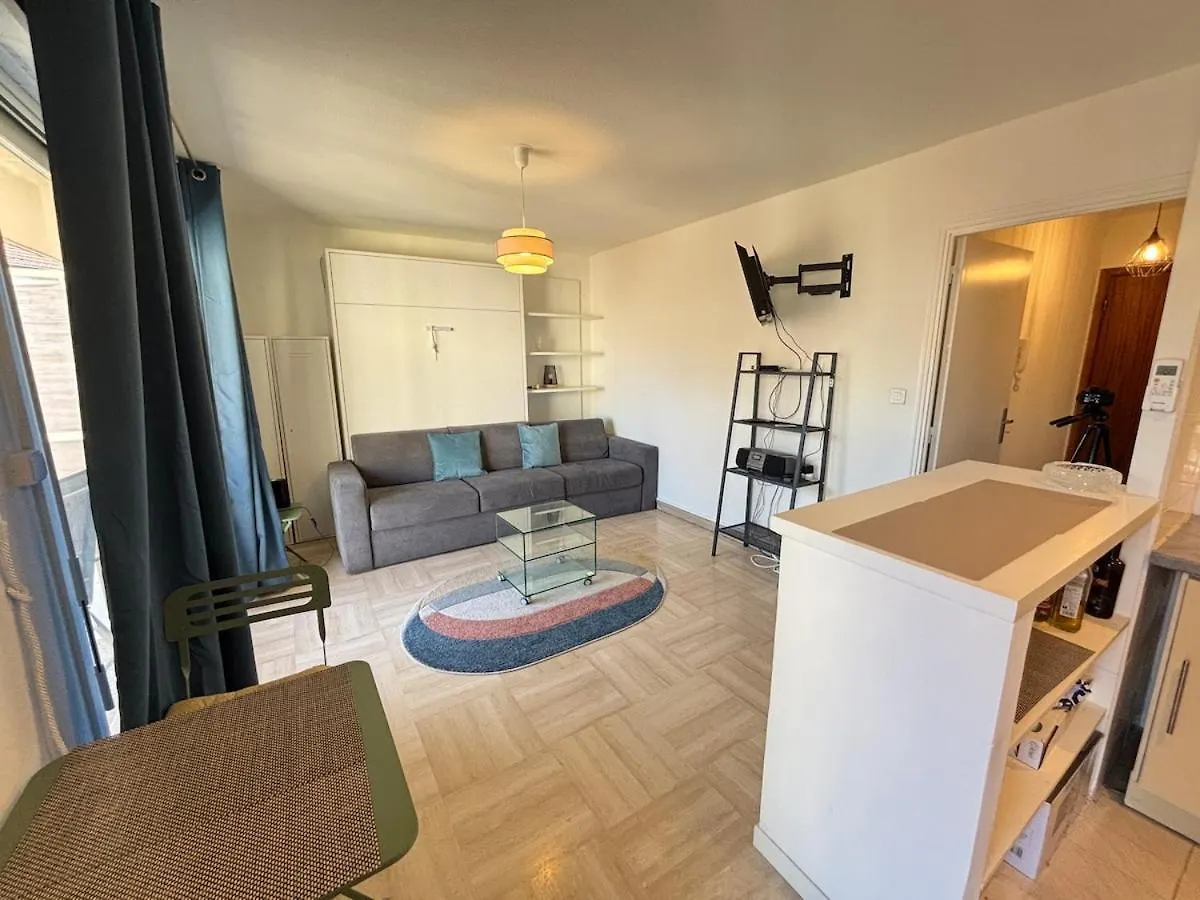 דירה ניס Cozy Studio Apt With Balcony Close To Garibaldi